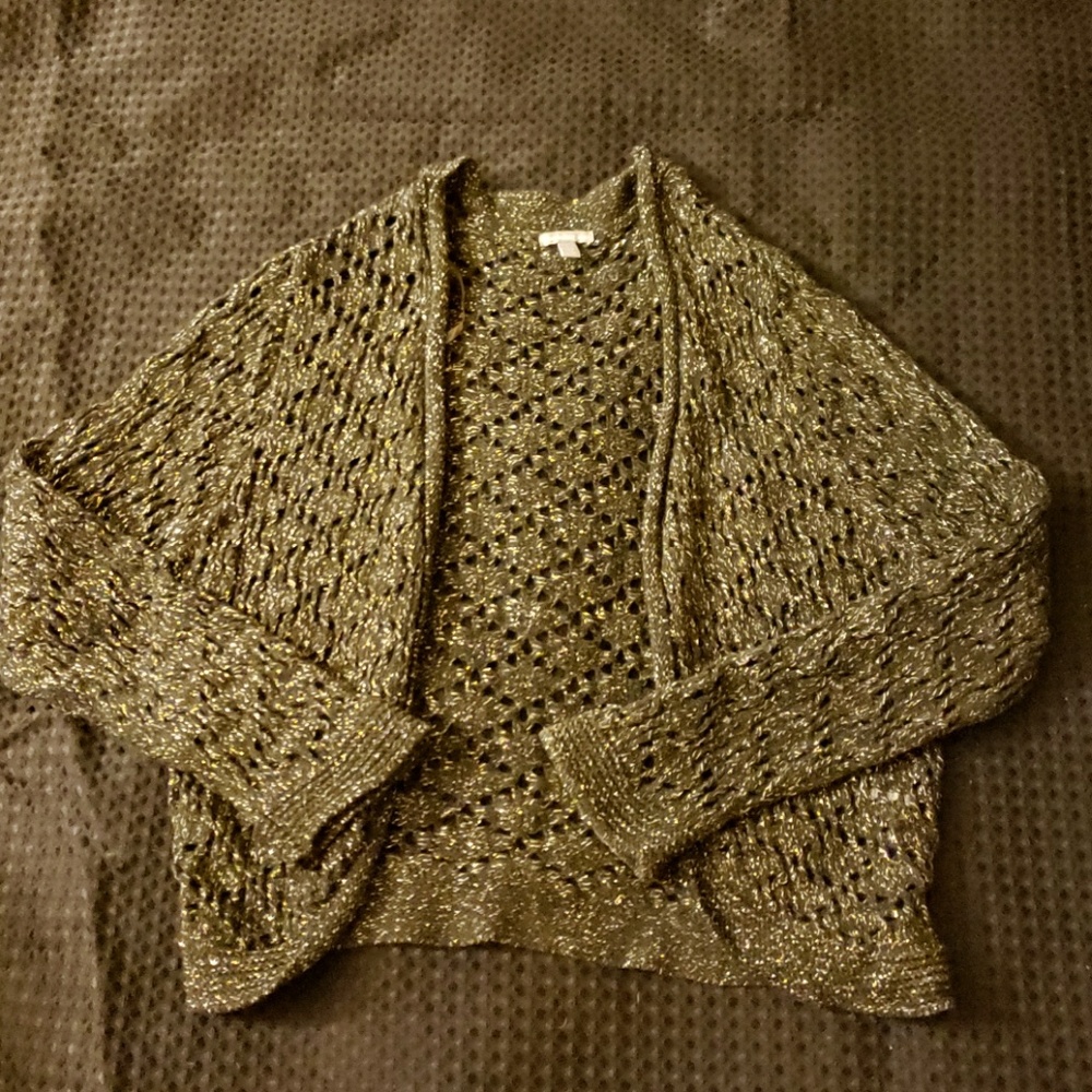 Sweater shrug
